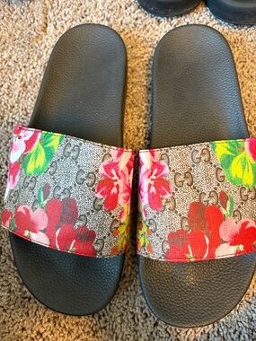 Floral Print Slide Sandals - Black/Floral